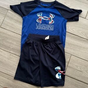 Boys size 7 under armour , short set preowned great condition